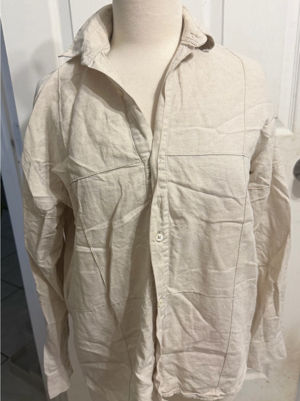 Jacquemus Cream Button-Back Shirt with Black Logo Patch